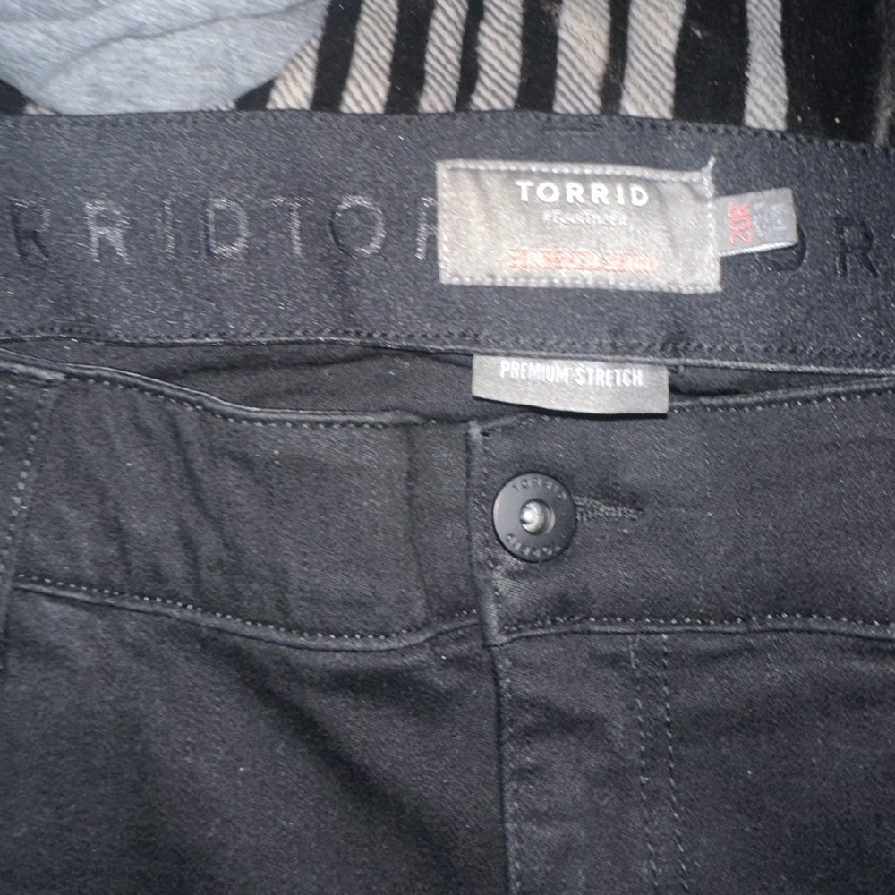 Black Jeans-distressed Jean size 20